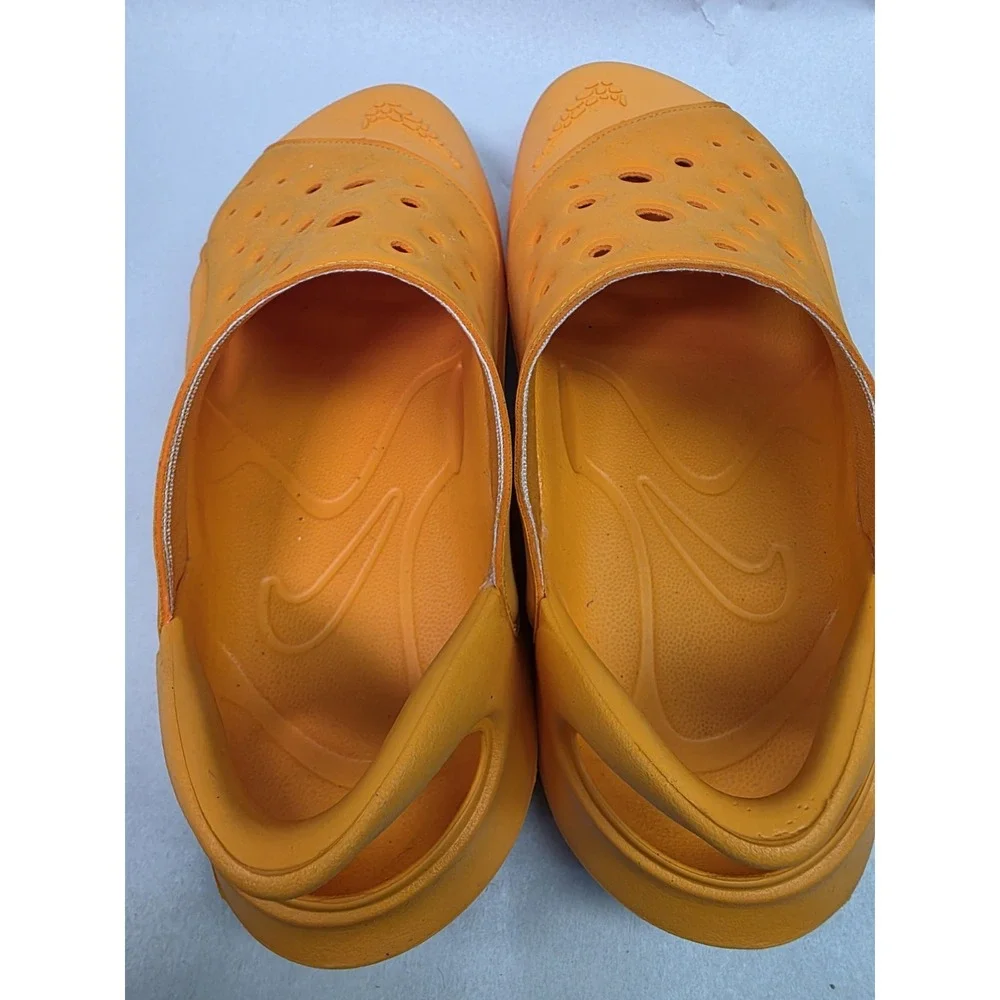 Nike (Sz 7 Y) Youth Aqua Swoosh Big Kids' Sandals Orange Peel